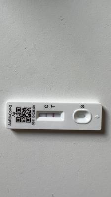 A lateral flow test for COVID-19,showing  positive result.